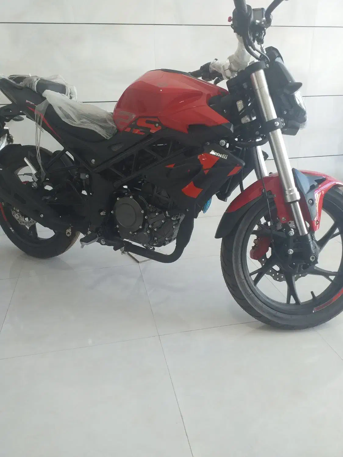 بنلی ۲۵۰نیو خشک۱۴۰۱|موتورسیکلت|زنجان, |دیوار