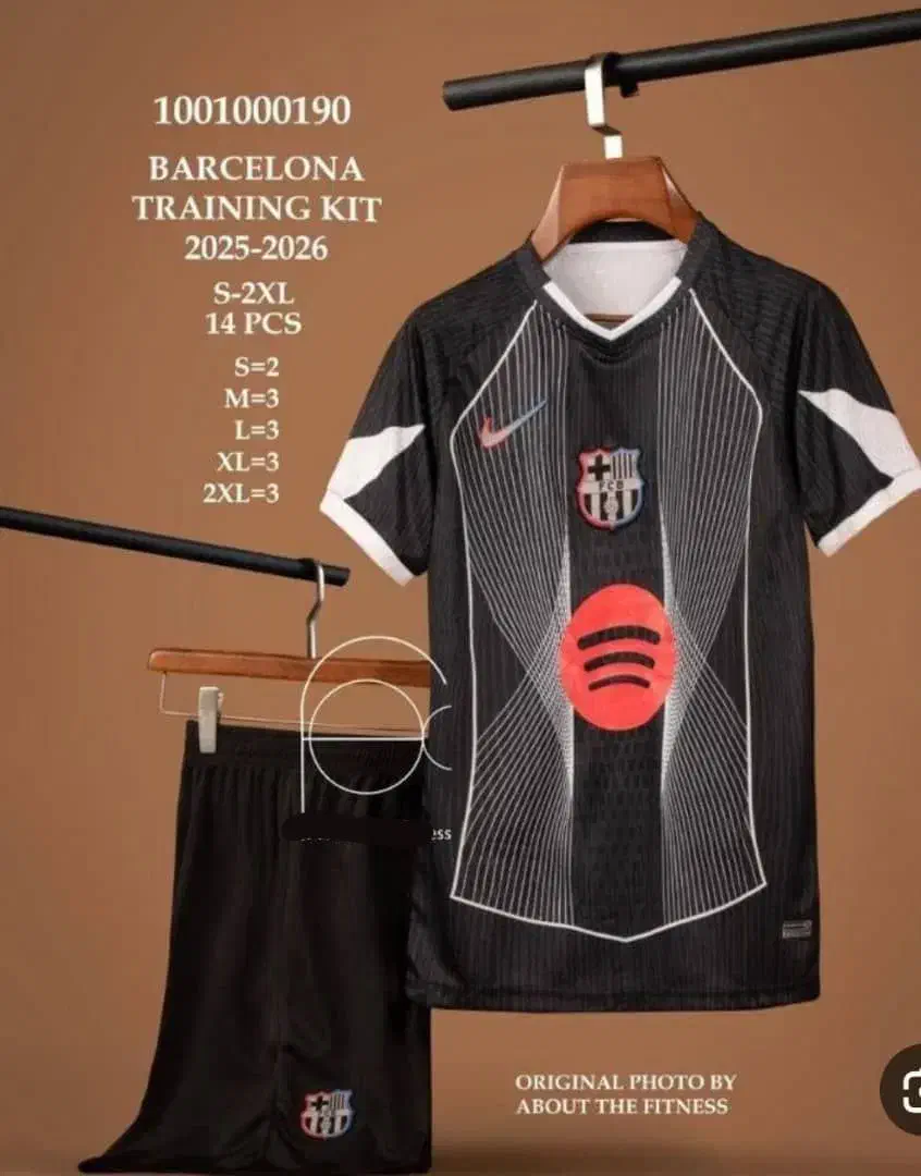 کیت تایلندی|لباس|گنبد کاووس, |دیوار