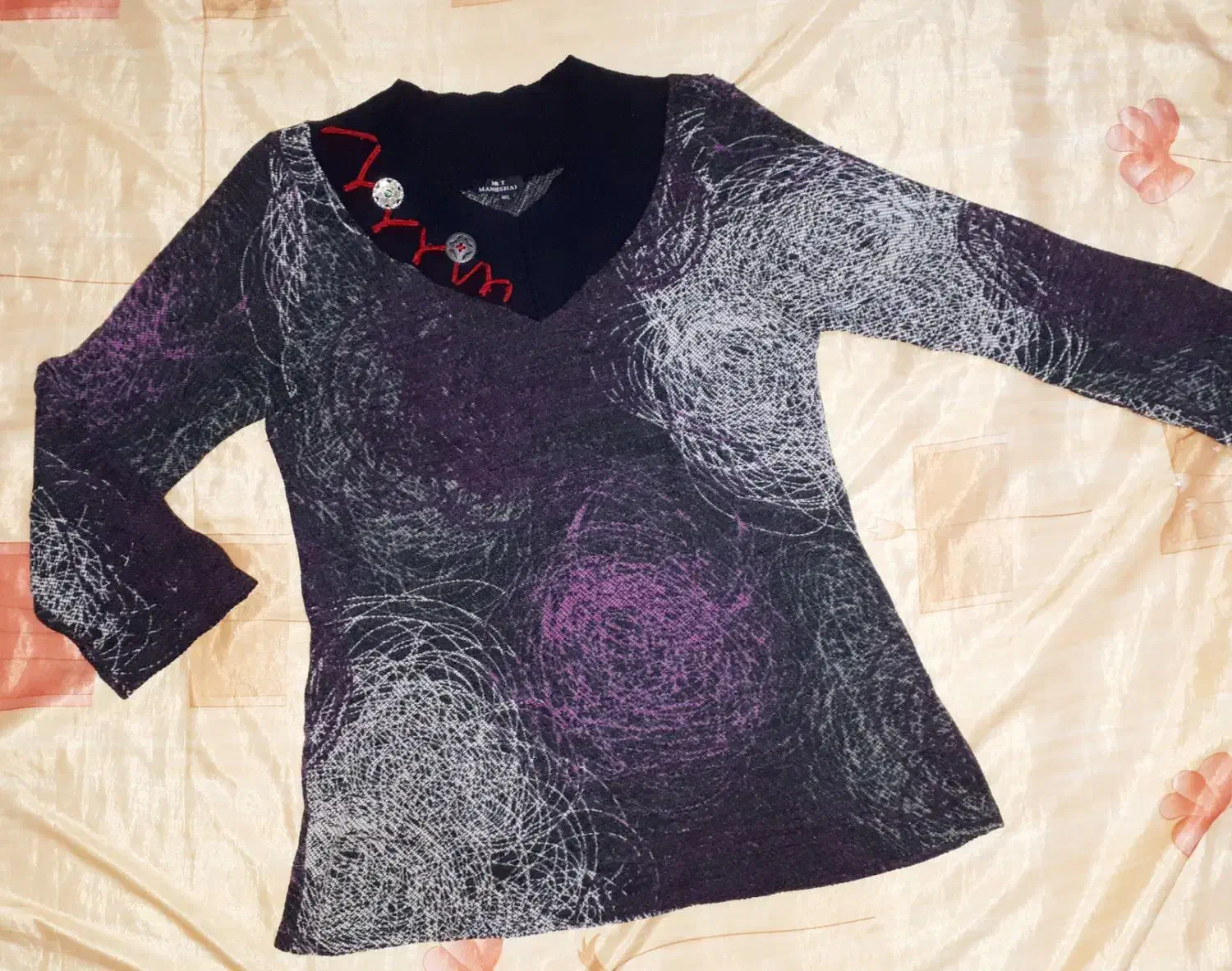 لباس گرم زنانه درحد نو|لباس|دماوند, گیلاوند|دیوار