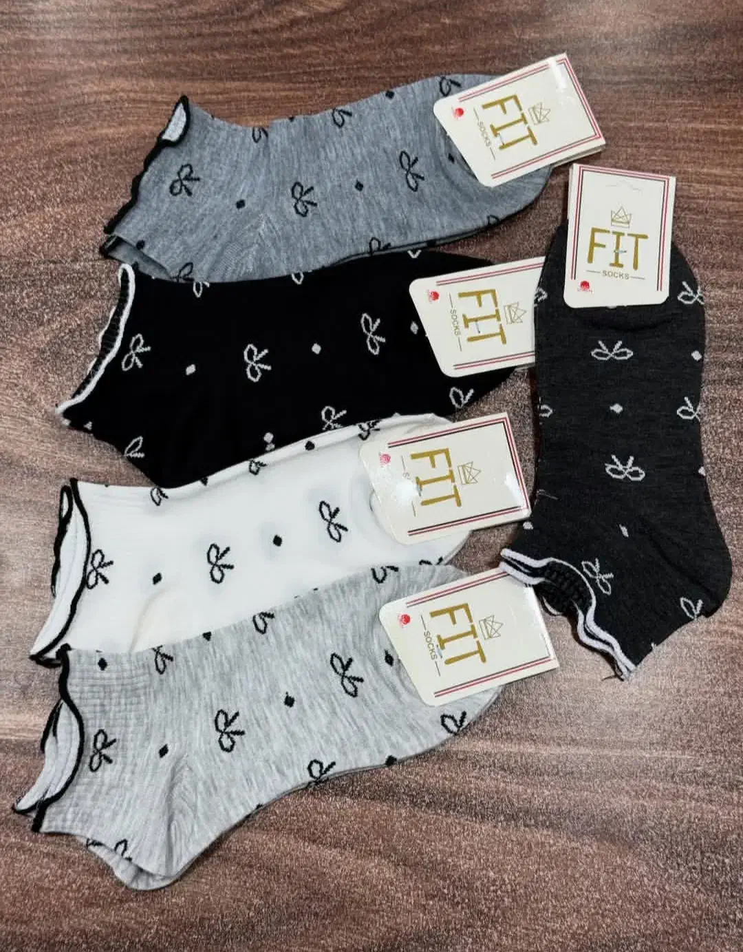 جوراب عمده|لباس|بروجرد, |دیوار