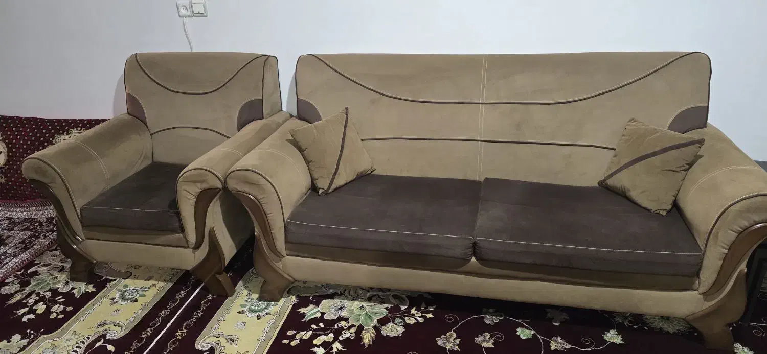 مبل ۷ نفره به همراه میز|مبلمان خانگی و میز عسلی|تاکستان, |دیوار