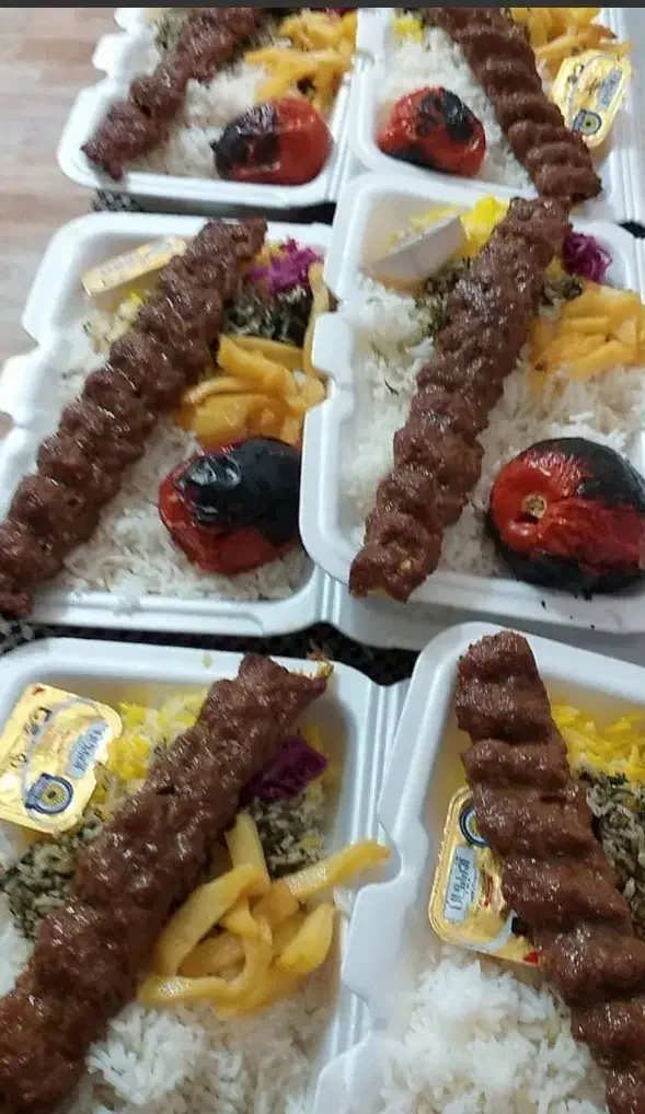 غذای خانگی و پیش غذا و دسر و فینگرفود ( مادوتا )|خدمات پذیرایی، مراسم|تبریز, |دیوار