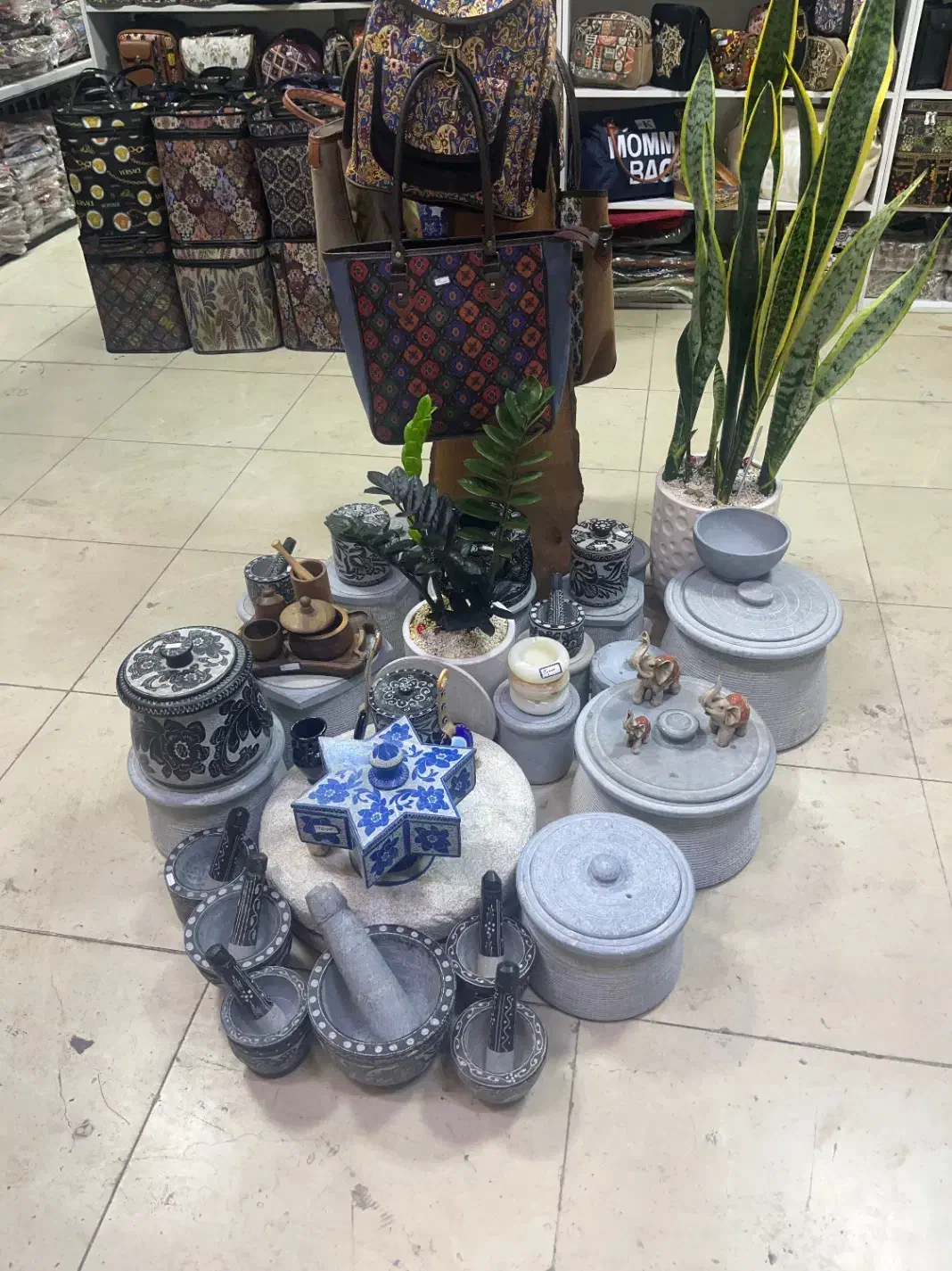 دیگ سنگی|ظروف پخت‌وپز|قم, ارم|دیوار