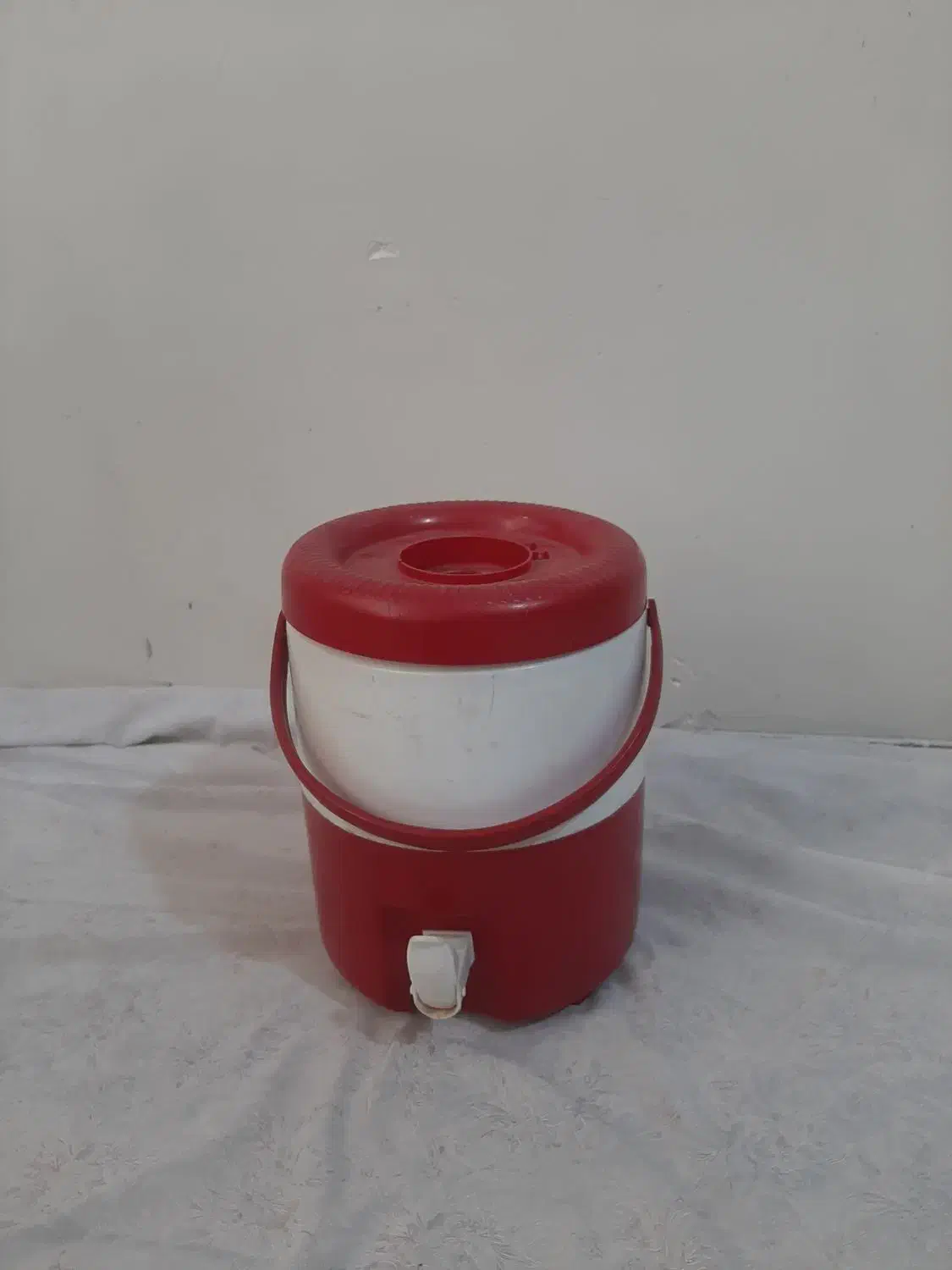 ۳عدد کلمن آب|ظروف نگهدارنده، پلاستیکی، یک‌بارمصرف|کرج, حصارک پایین|دیوار