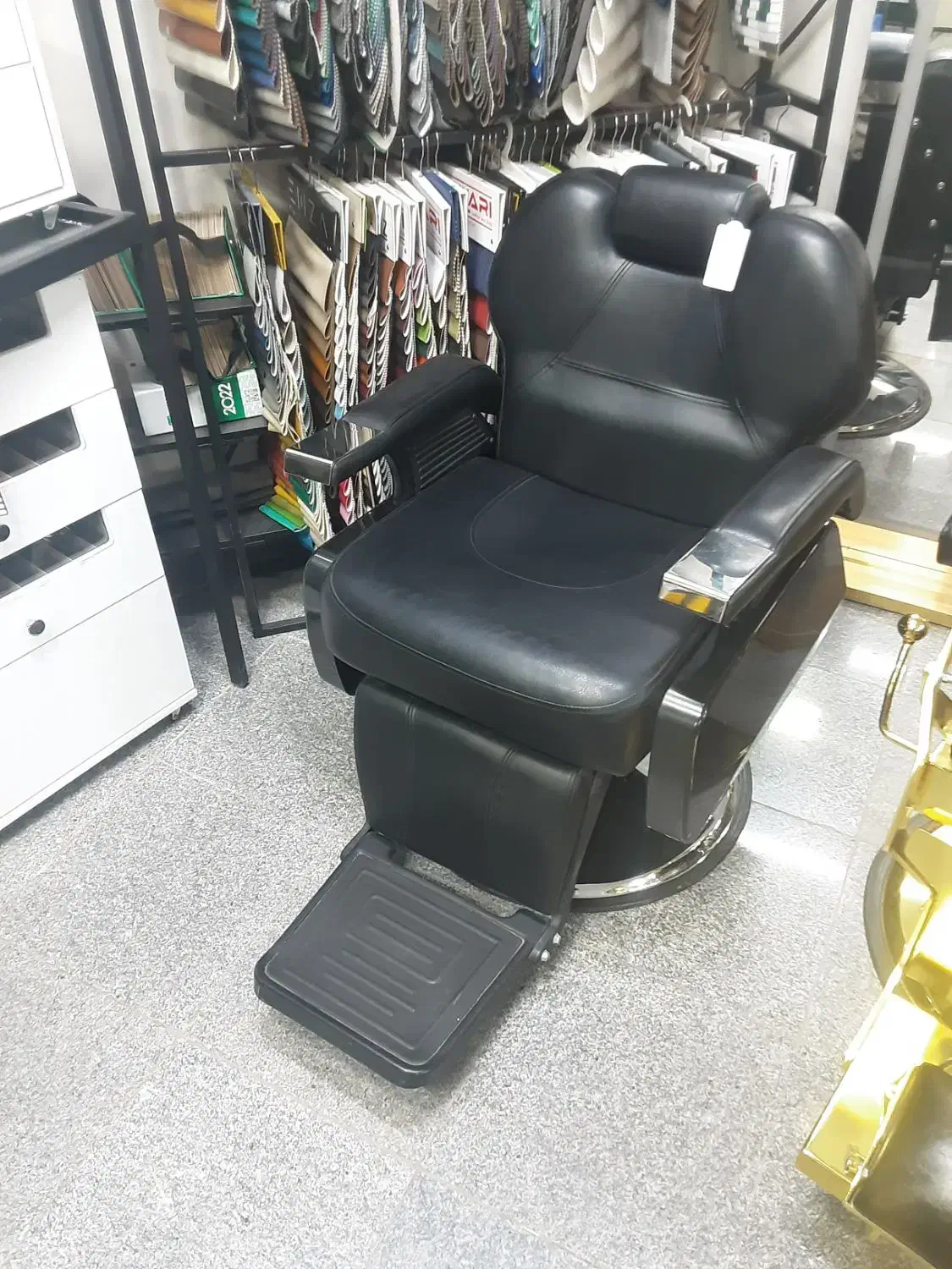 صندلی پدالی|آرایشگاه و سالن‌های زیبایی|چهاردانگه (تهران), |دیوار