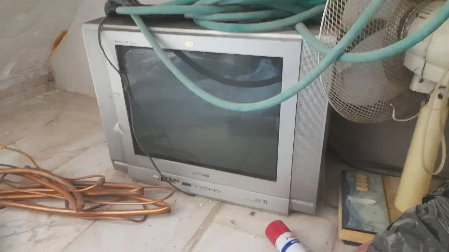 تلویزیون قدیمی|تلویزیون و پروژکتور|یزد, |دیوار