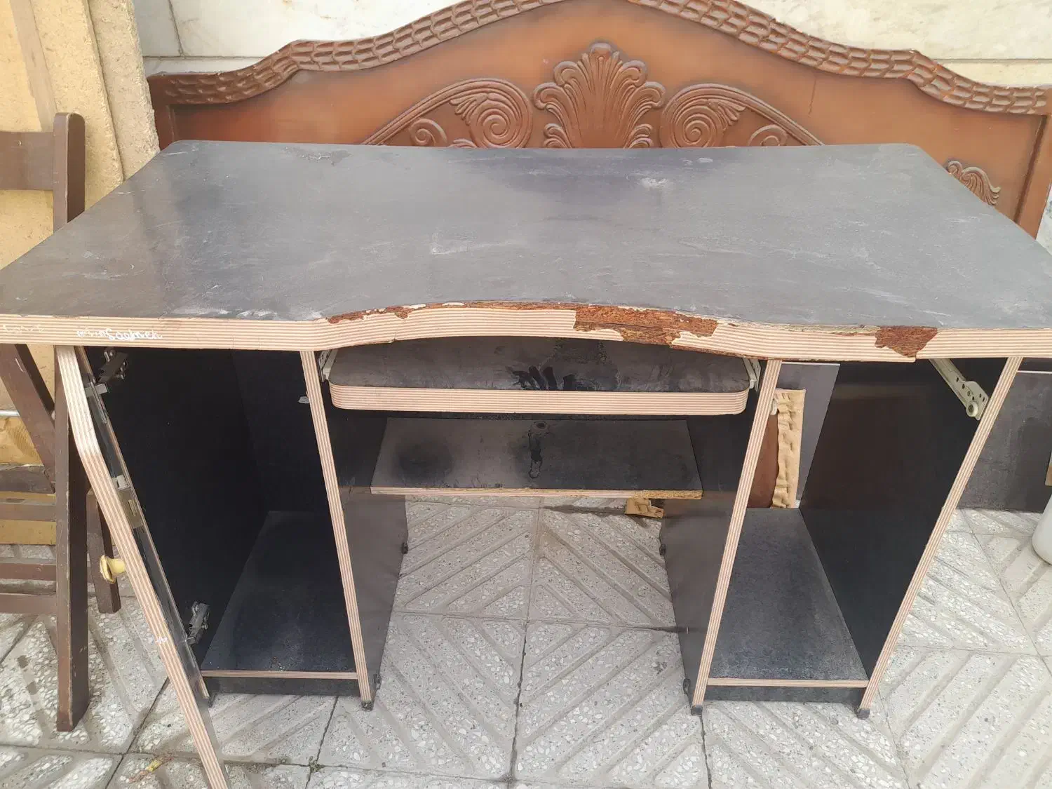 میز.میز کامپیوتر. کنار تخت.پای تخت|میز تحریر و کامپیوتر|خوی, |دیوار