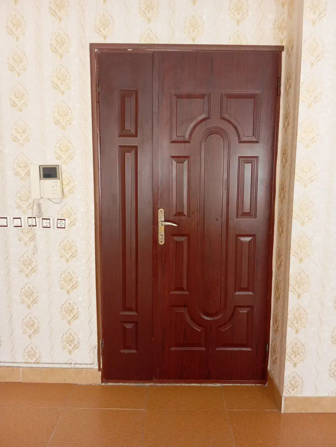 درب دولنگه|مصالح و تجهیزات ساختمان|اردبیل, |دیوار