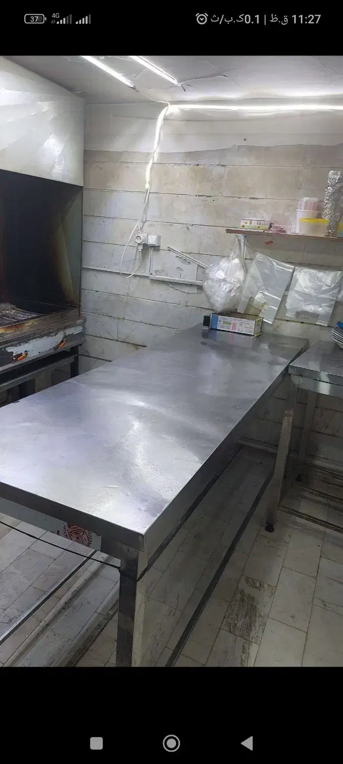 لوازم رستوران فریزر ایستاده میزکار خمیرگیر|کافیشاپ و رستوران|سجاس رود, |دیوار