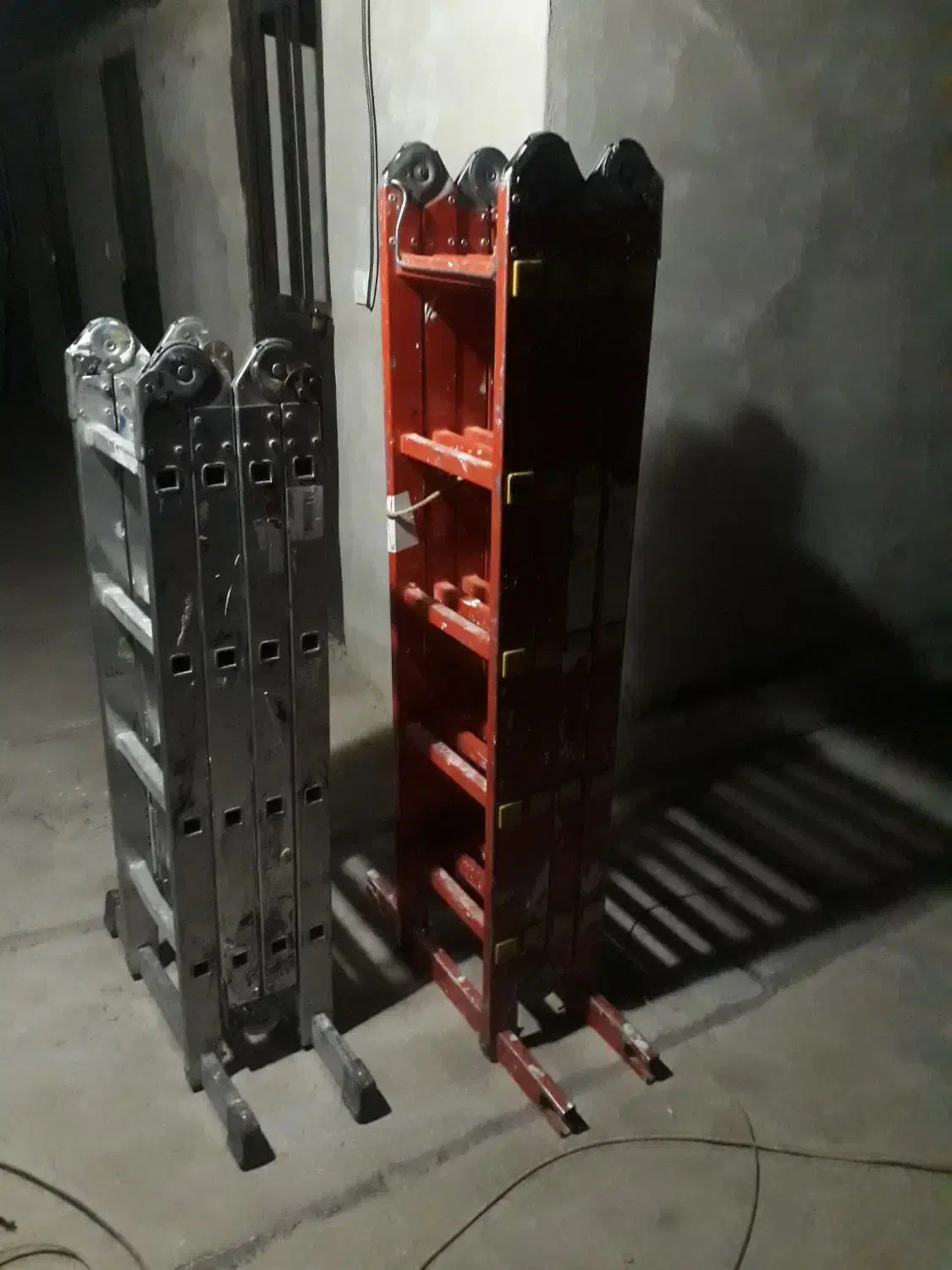 نردبان مفصلی|ابزارآلات|پاکدشت, پاکدشت (مامازند)|دیوار