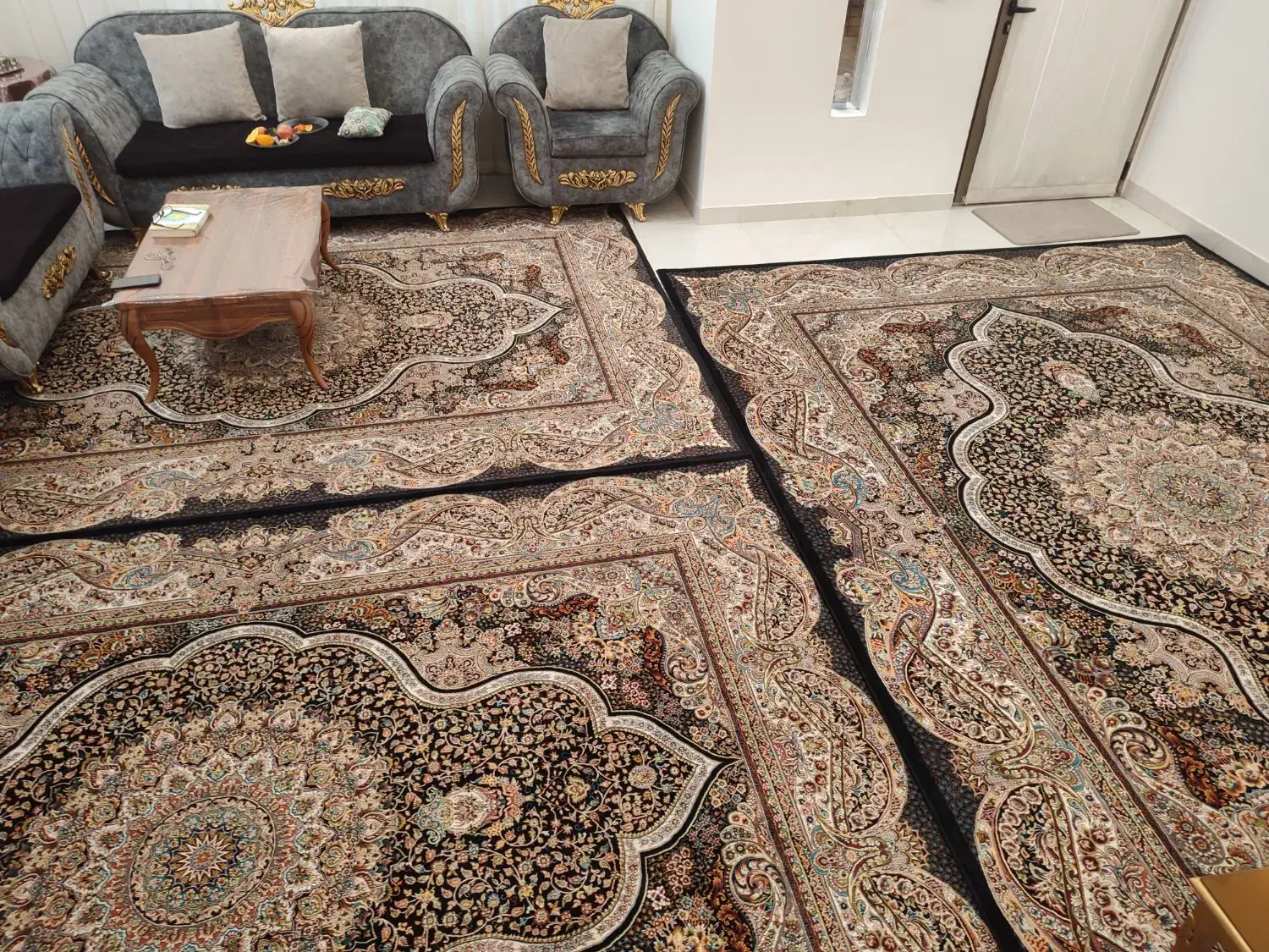 فرش در حد نو|فرش|کاشان, لتحر|دیوار