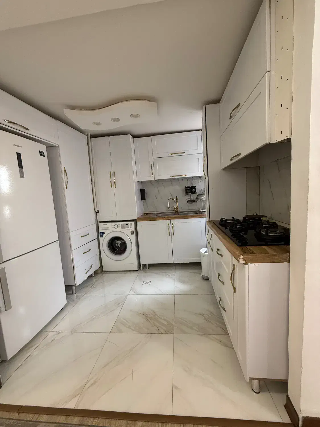 آپارتمان ۹۰ متری دوخواب لوکس