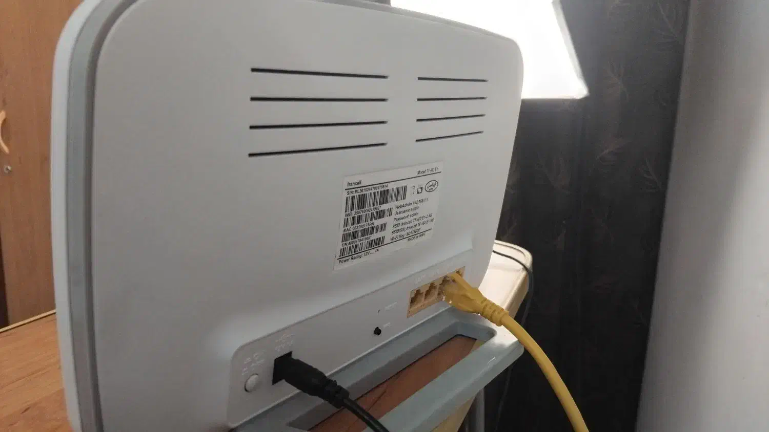 مودم Tfi 60 E1 (درحد نو)|مودم و تجهیزات شبکه|مشهد, نظام دوست|دیوار