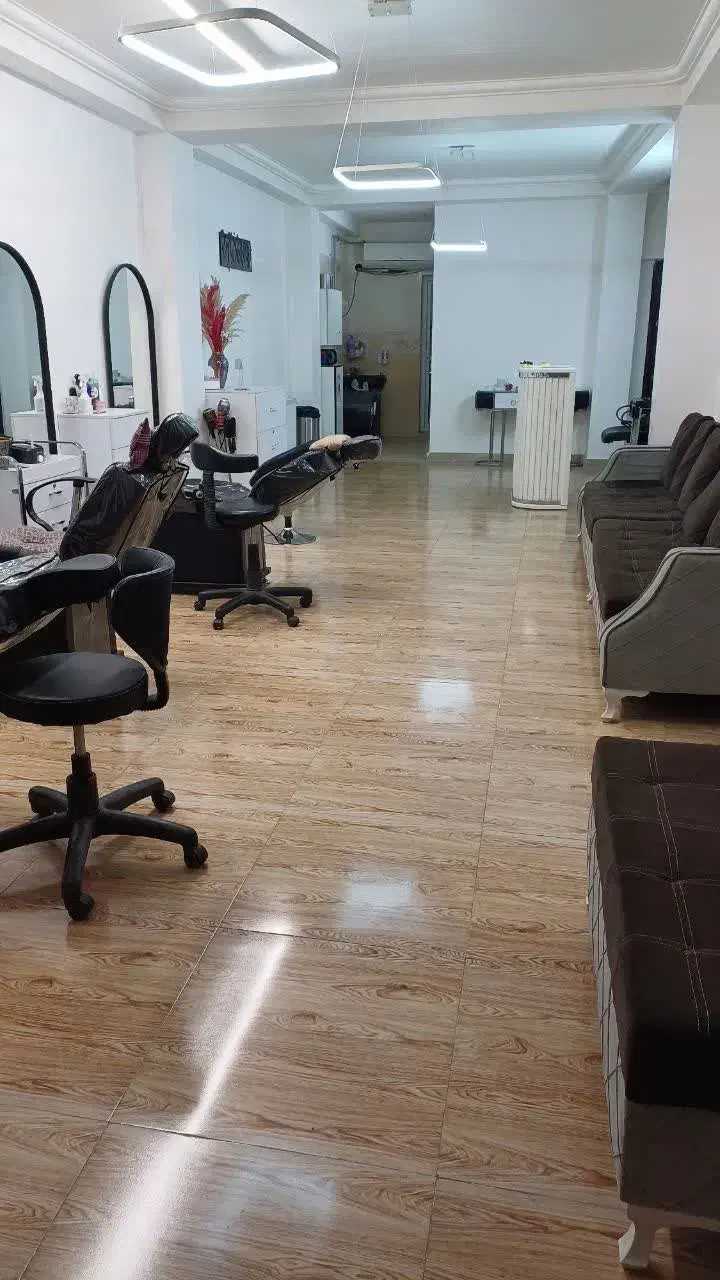 اجاره واحد اداری نوساز بر اصلی خیابان تهران|اجارهٔ دفتر کار، اتاق اداری، مطب|قائمشهر, |دیوار