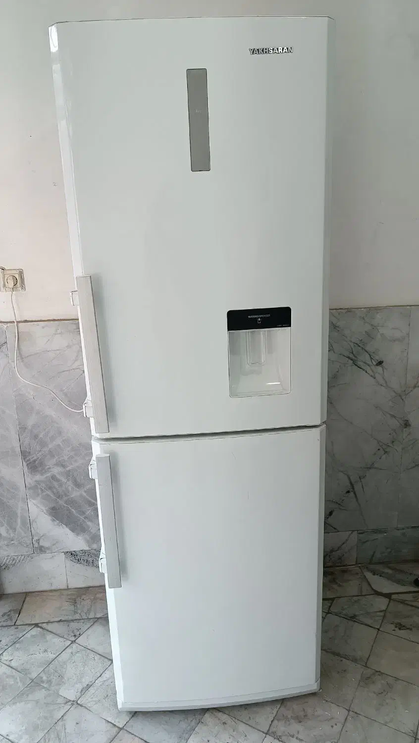 یخچال فریزر دیچیتالی بدون برفک در حد نونو|یخچال و فریزر|مشهد, شهرک امام هادی (شهرک غرب)|دیوار