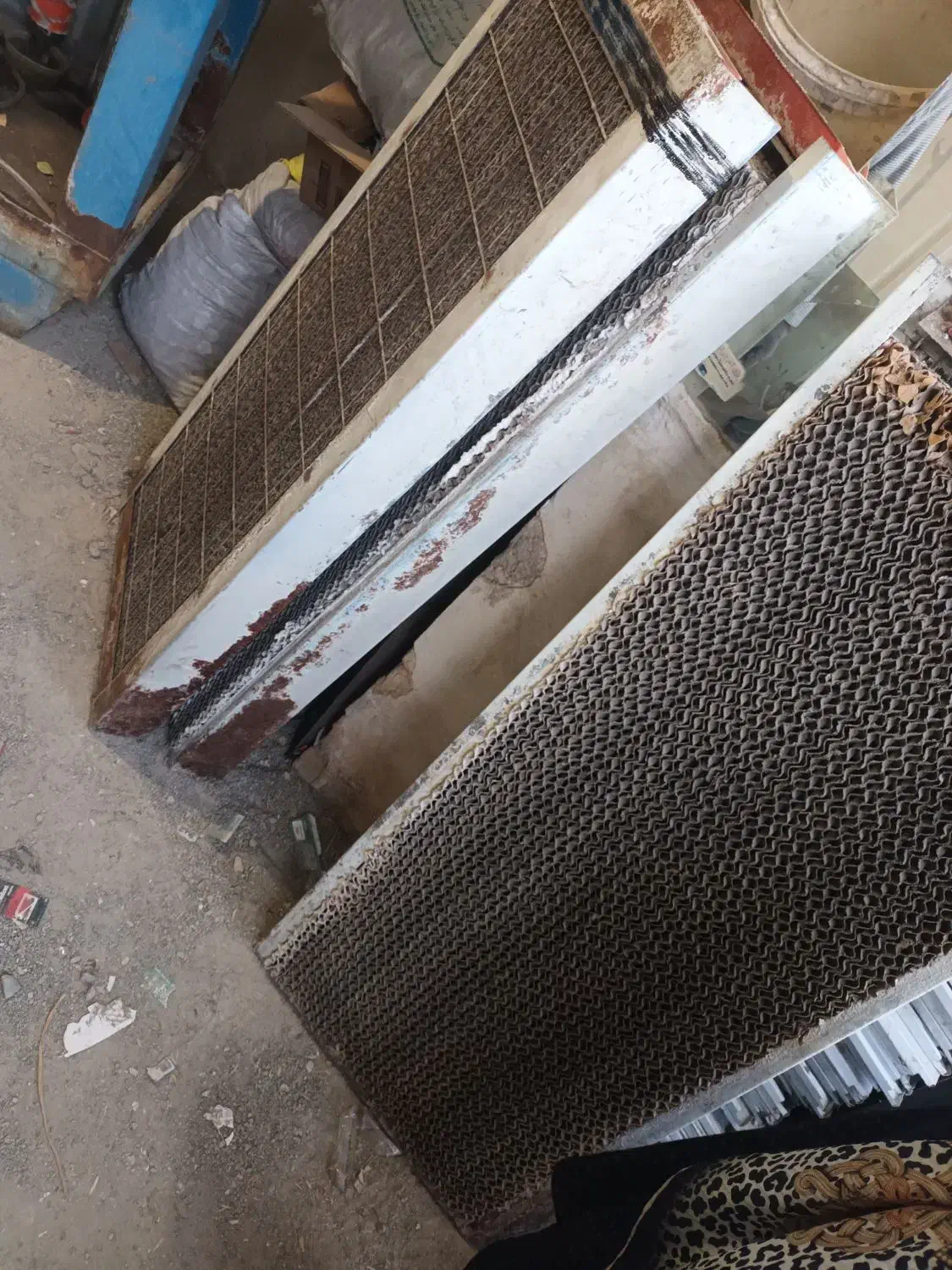 کولر بزرگ ۳۰۰۰۰ و کولر ۷۵۰۰|کولر آبی|چهارباغ, |دیوار