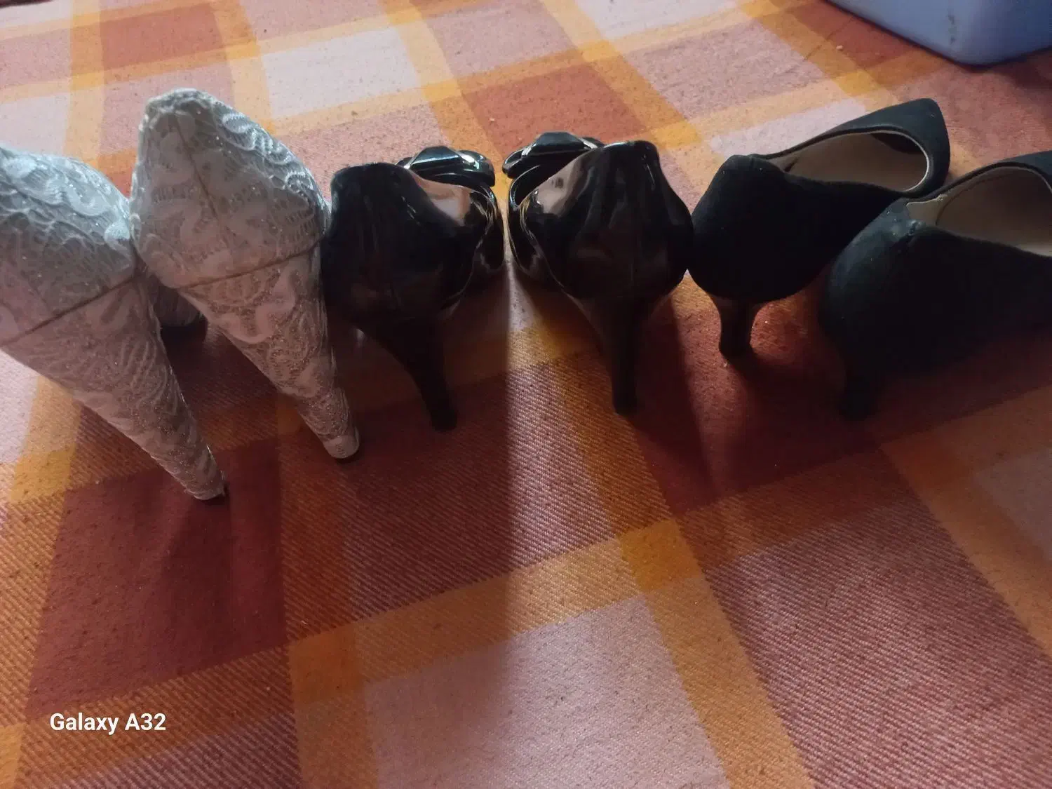 کفش مجلسی زنانه|کیف، کفش، کمربند|بندر انزلی, نیمه شعبان|دیوار