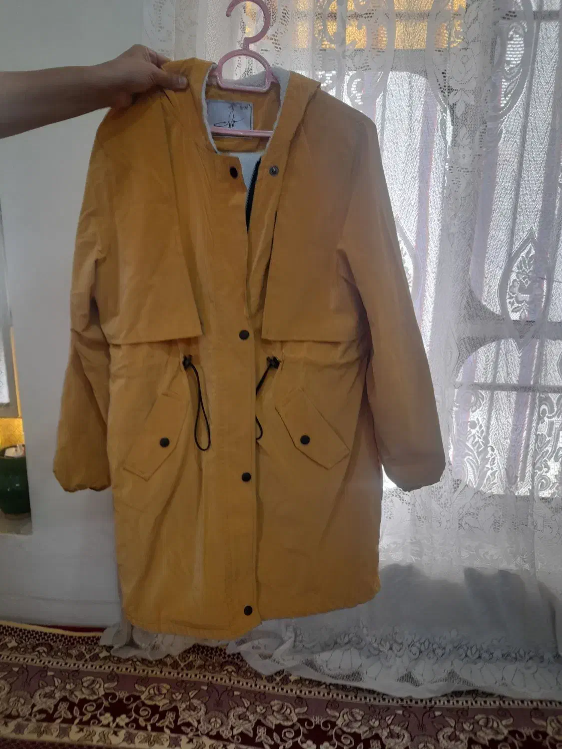 کاپشن نو|لباس|شیراز, تندگویان|دیوار