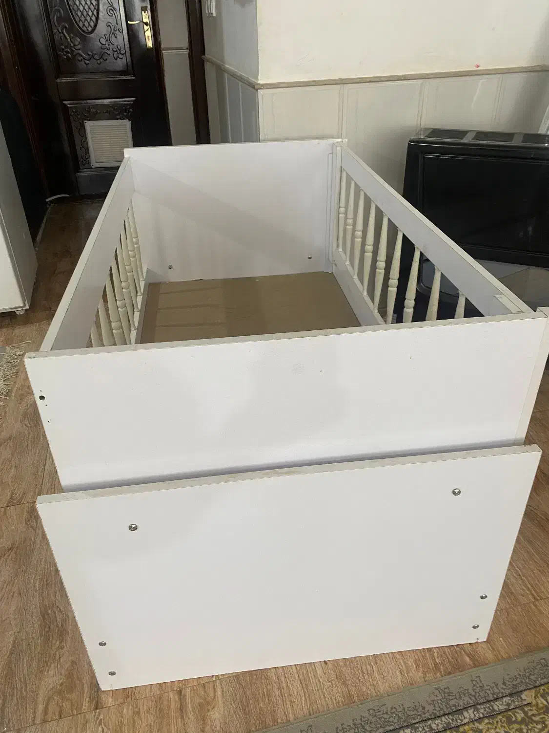 تخت کودک|تخت و صندلی بچه|نیشابور, شهید بهشتی|دیوار