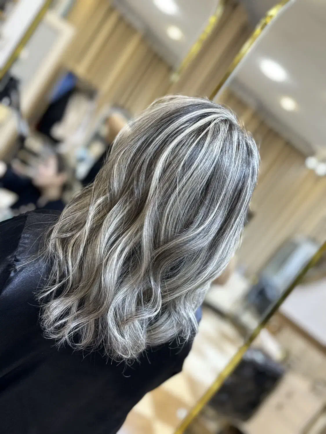 خواهان مدل برای رنگ مو به علت پریدن پیج|خدمات آرایشگری و زیبایی|سقز, |دیوار