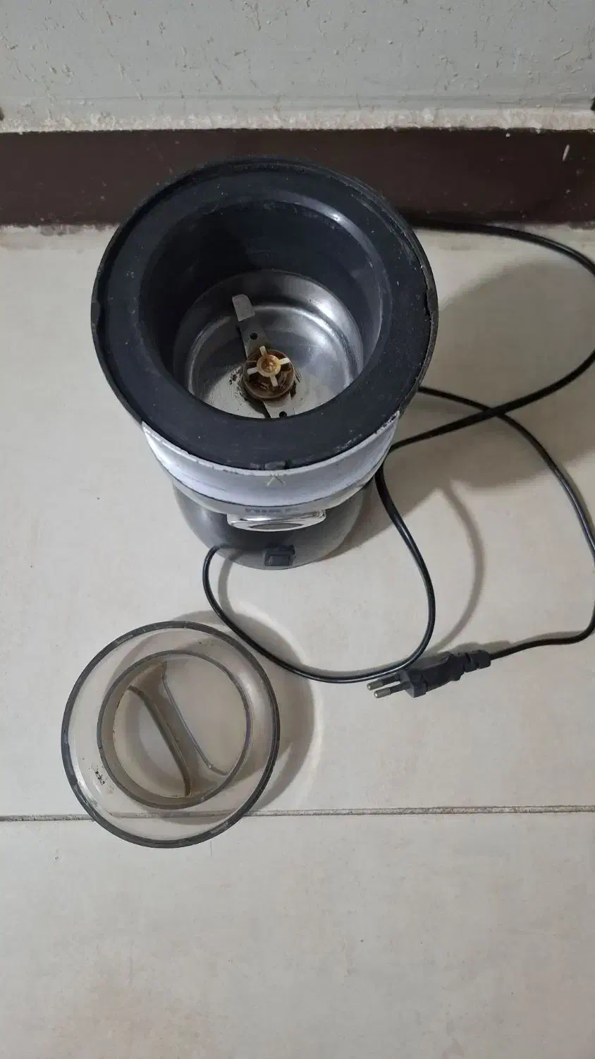 آسیاب برقی سالم و کارکرده|خردکن، آسیاب، غذاساز|فولادشهر, A6|دیوار