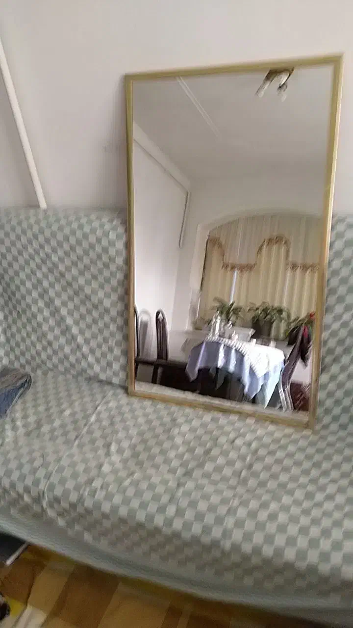 آینه قدی|آینه|آستانه اشرفیه, |دیوار