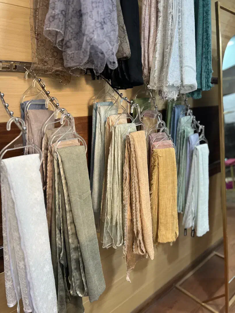 شال زیر قیمت عمده به علت تغییرات|لباس|اراک, |دیوار