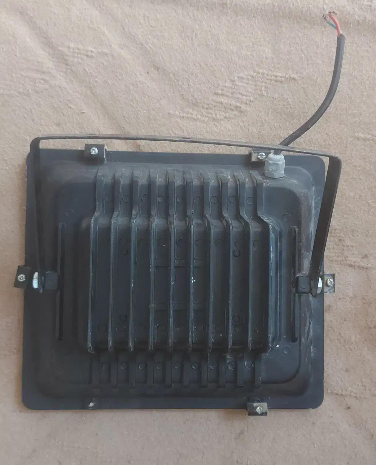 پرژکتور ۱۰۰ وات|لامپ و چراغ|گناباد, |دیوار