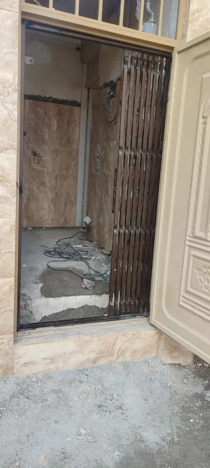 ساخت درب جمع شو|خدمات پیشه و مهارت|ساری, |دیوار