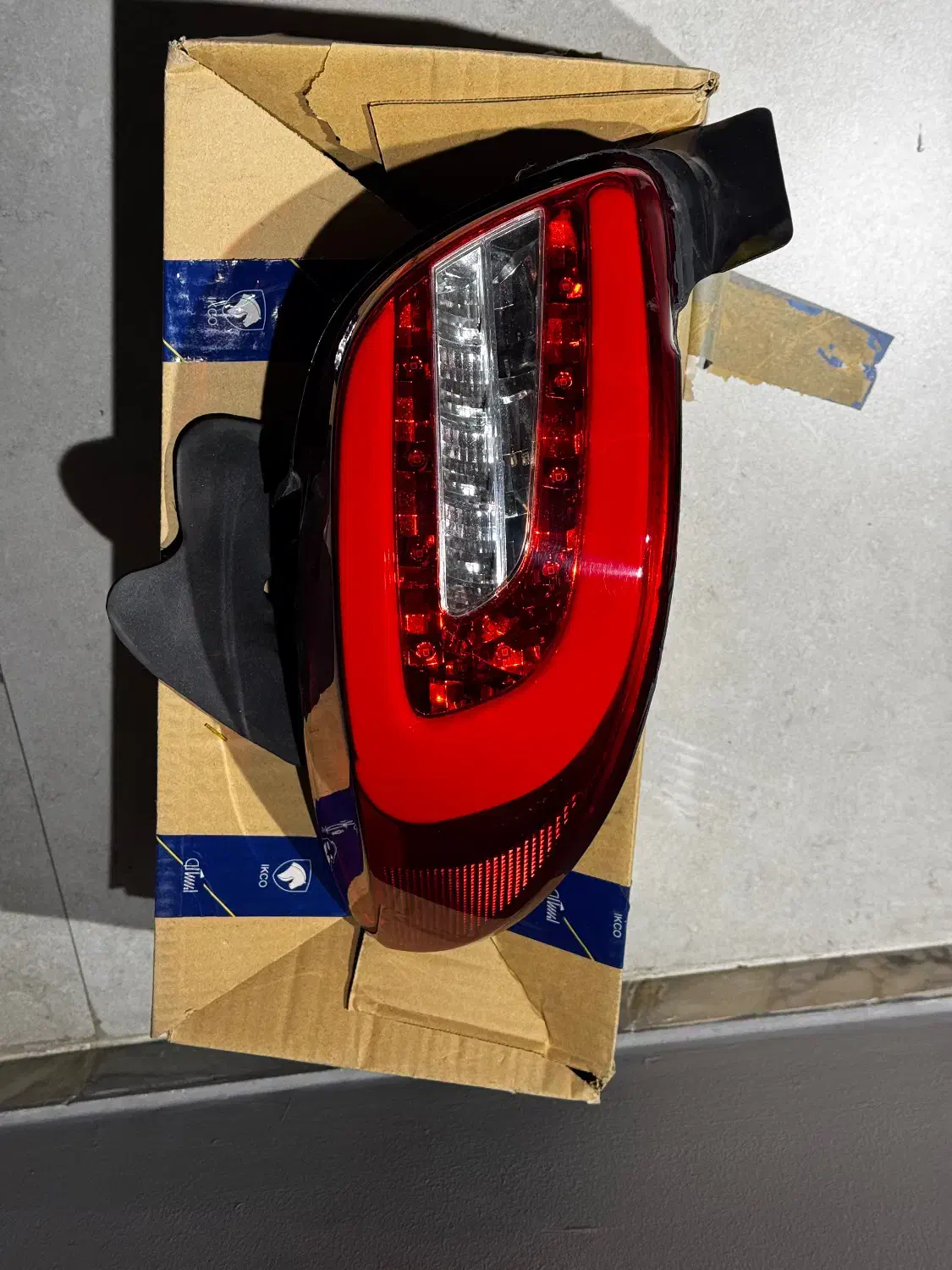 چراغ عقب ۲۰۷|قطعات یدکی و لوازم جانبی|آمل, |دیوار