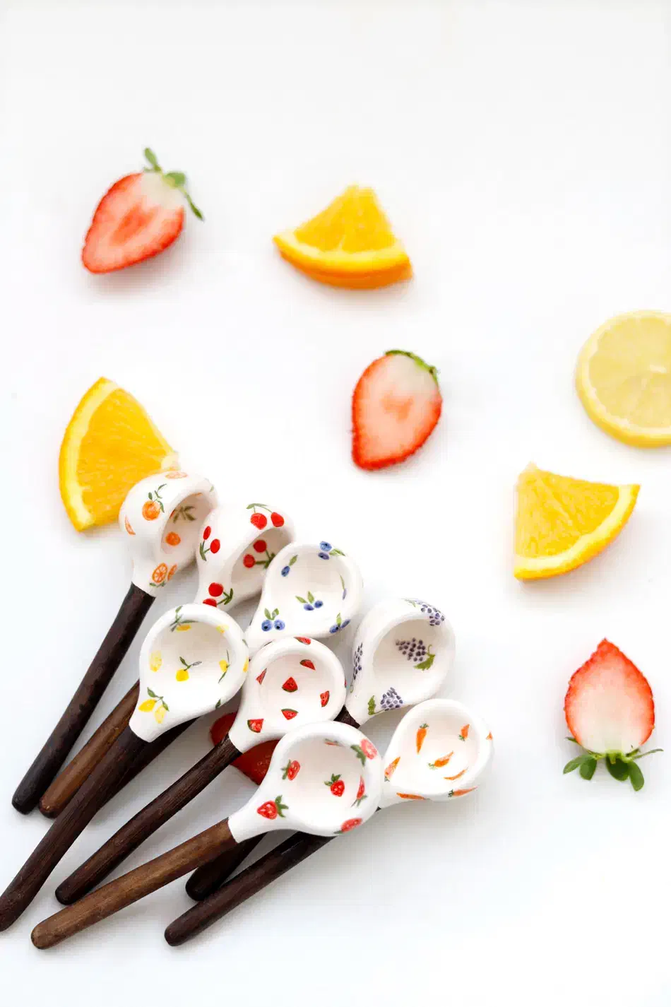 همکار نقاش زیرلعابی|استخدام هنری و رسانه|شیراز, گلکوب|دیوار