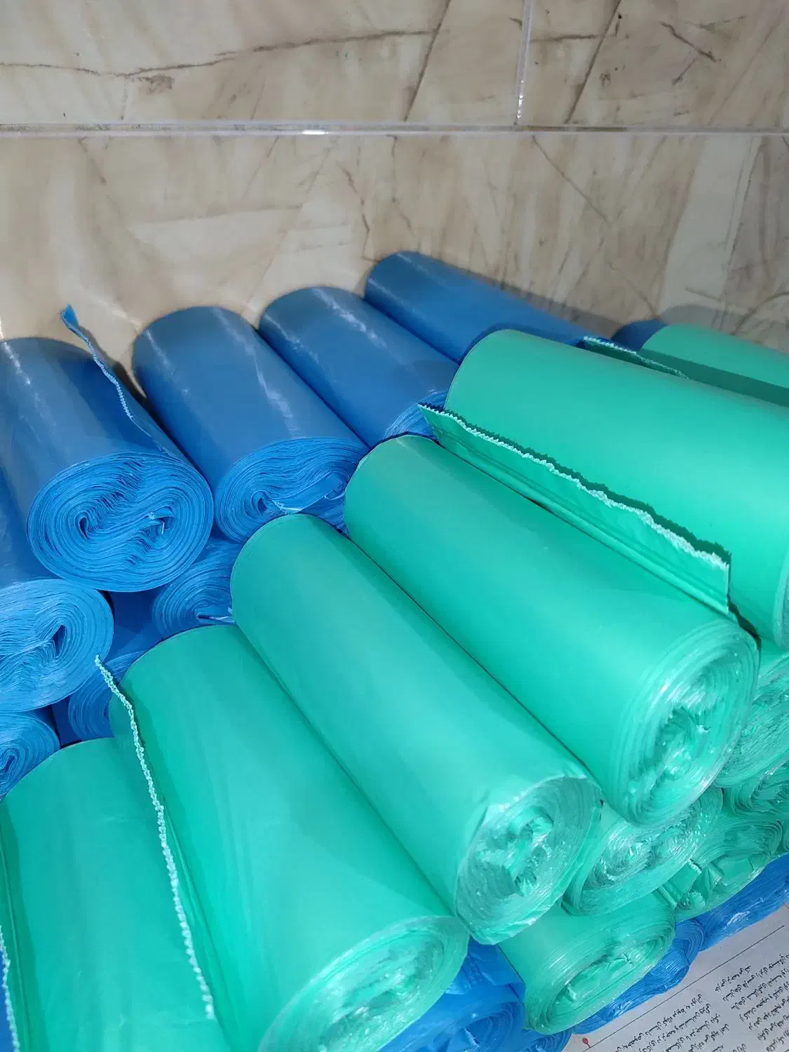 کیسه زباله پیکو و سفره یکبار مصرف|ظروف نگهدارنده، پلاستیکی، یکبارمصرف|رشت, توشیبا|دیوار