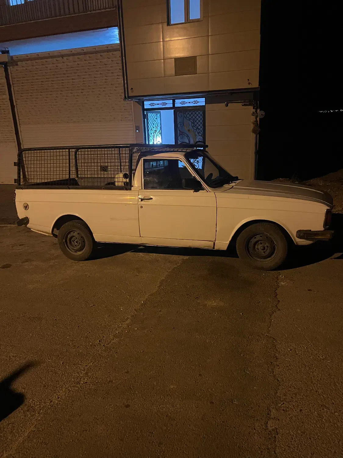 پیکان وانت دوگانه شرکتی|خودرو سواری و وانت|میانه, |دیوار