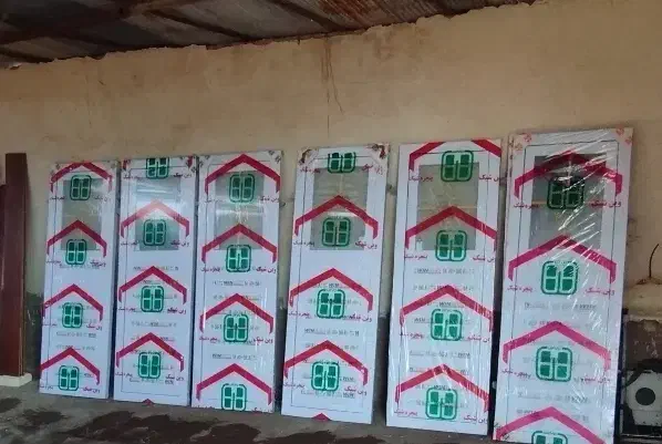 درب سرویس.پی وی سی|مصالح و تجهیزات ساختمان|کاشان, فاز ۲ ناجی آباد|دیوار