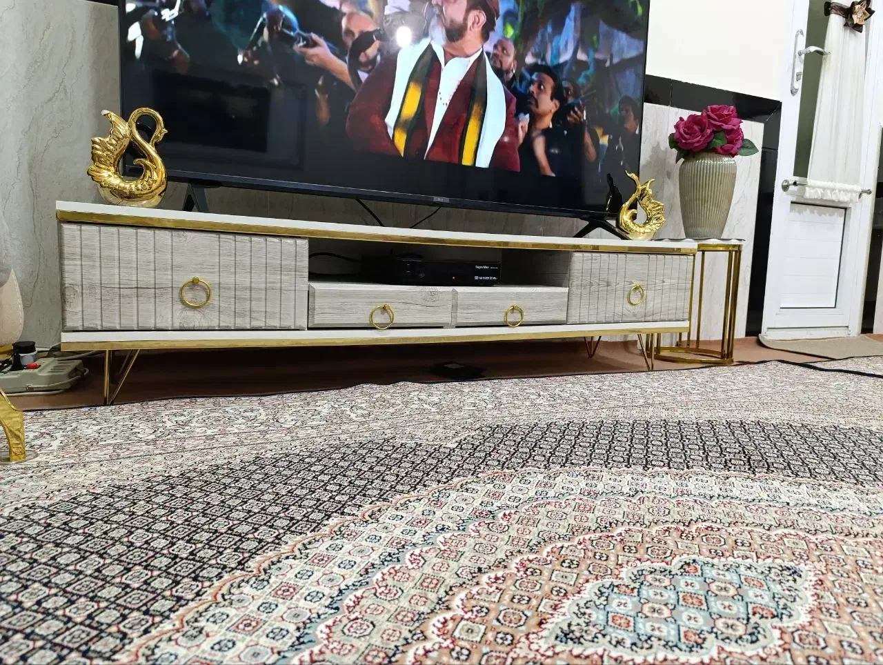 میز تلویزیون|میز تلویزیون|کامیاران, |دیوار