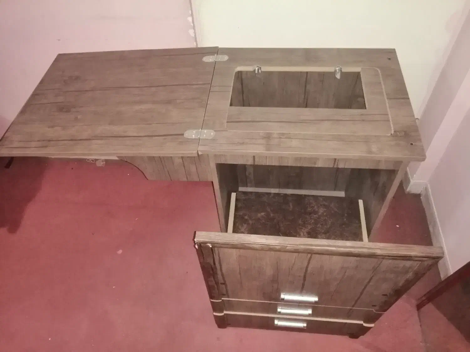 میز چرخ خیاطی|لوازم خیاطی و بافتنی|شیراز, صنایع الکترونیک|دیوار