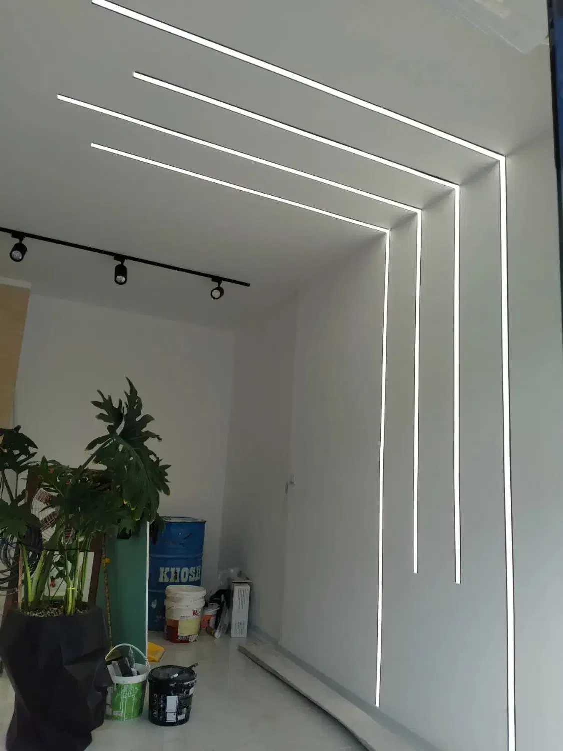 نقاشی ورنگ امیزی|خدمات پیشه و مهارت|بندرعباس, |دیوار