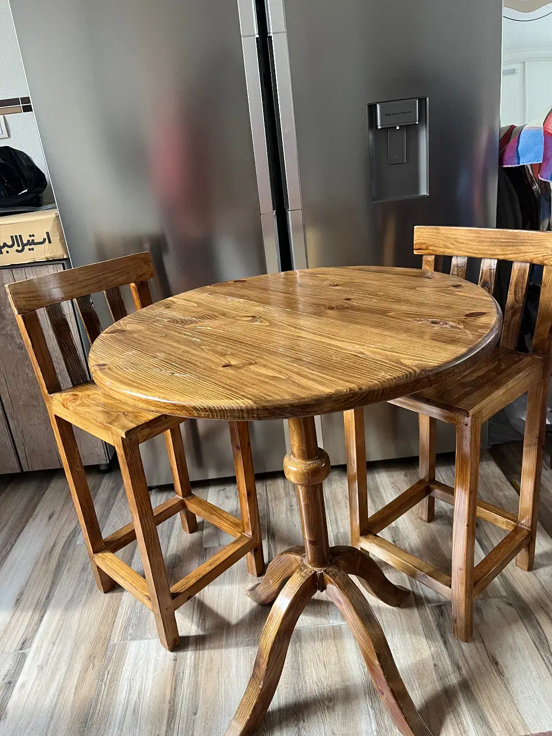 میز و صندلی چوبی|میز و صندلی غذاخوری|بیرجند, |دیوار