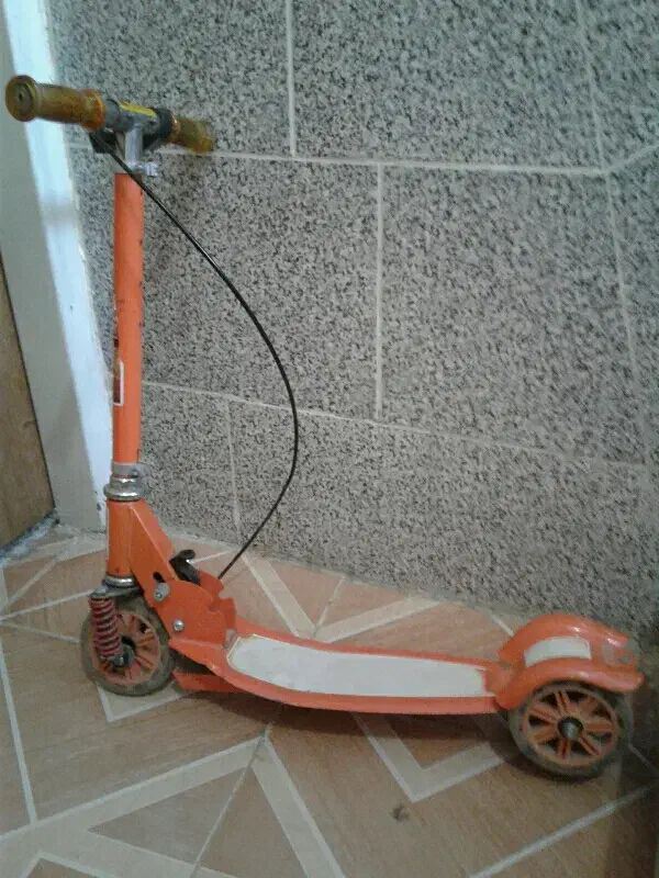 اسکوتر|دوچرخه، اسکیت، اسکوتر|قم, کلهری|دیوار