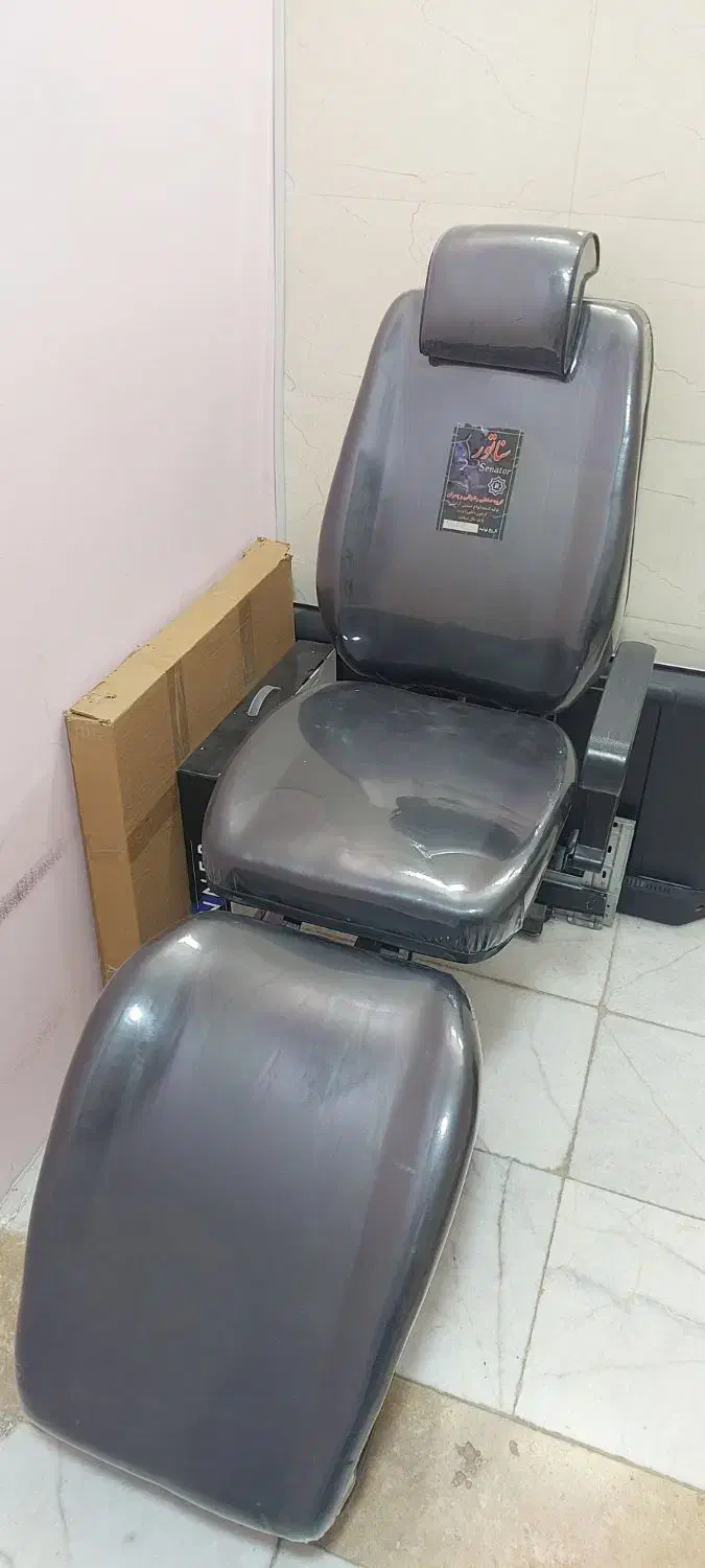 صندلی متحرک|آرایشگاه و سالنهای زیبایی|شیروان (خراسان), |دیوار