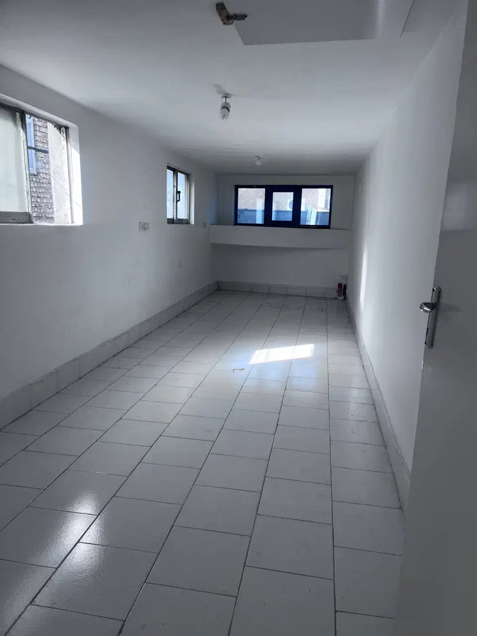 اجاره تجاری مسکونی طبقه اول در اول جماران|اجارهٔ آپارتمان|رشت, کوی فکوری|دیوار