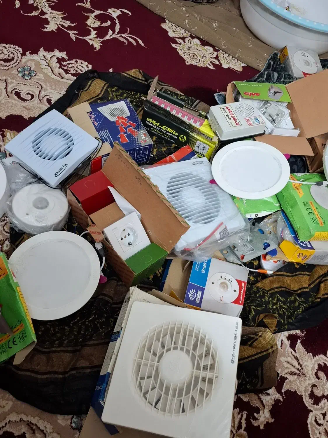 لوازم برقی خونه|لامپ و چراغ|آمل, |دیوار