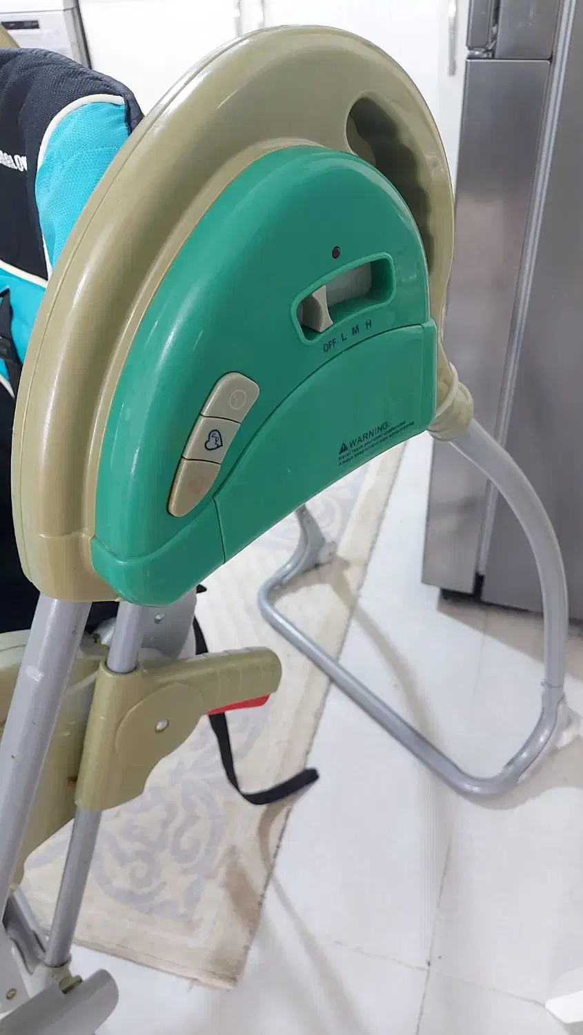 صندلی غذای تاب شونده موزیکال|تخت و صندلی بچه|کرمانشاه, |دیوار