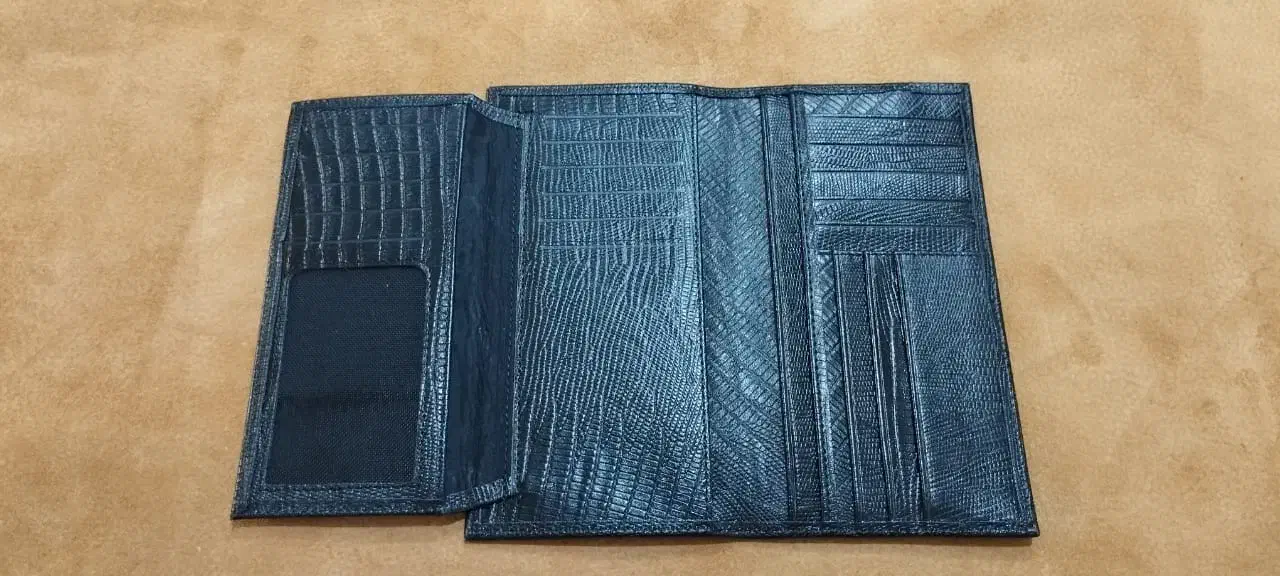 چند نیروی خانم جهت کار در تولیدی کیف چرم نیازمندیم|استخدام صنعتی، فنی، مهندسی|اردبیل, |دیوار