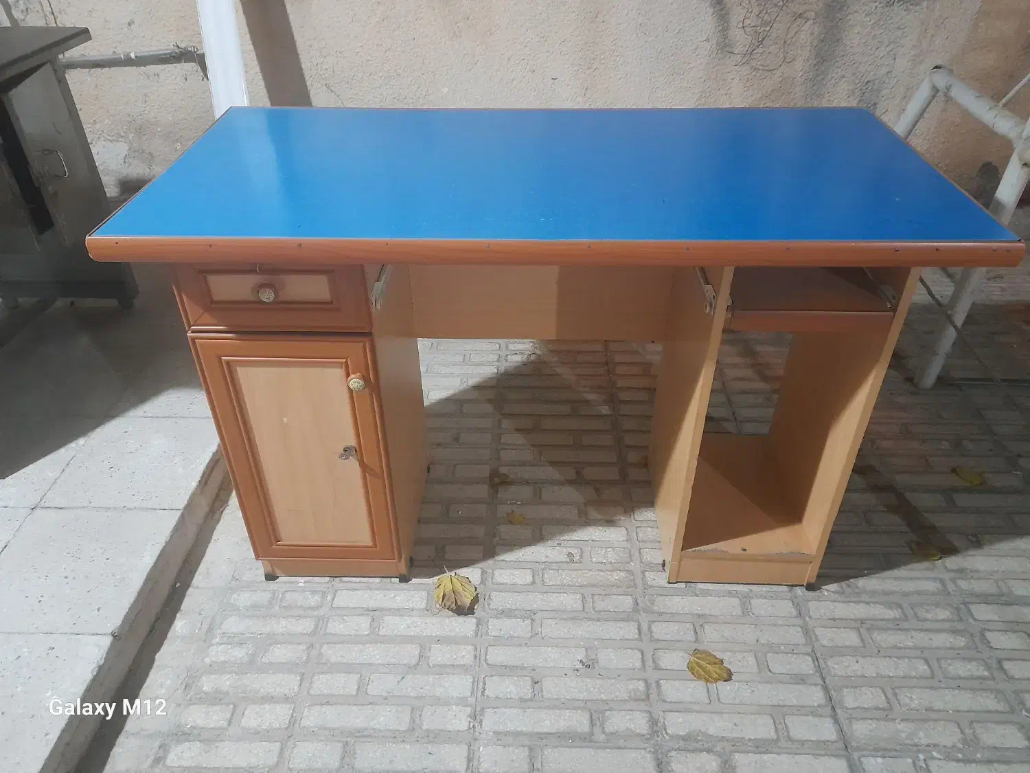 میز نهارخوری و میز تحریر به همراه صندلی گردان|میز و صندلی غذاخوری|کرمانشاه, |دیوار