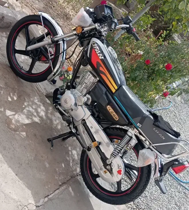 موتور لیفان ۱۴۰۲|موتورسیکلت|جیرفت, |دیوار