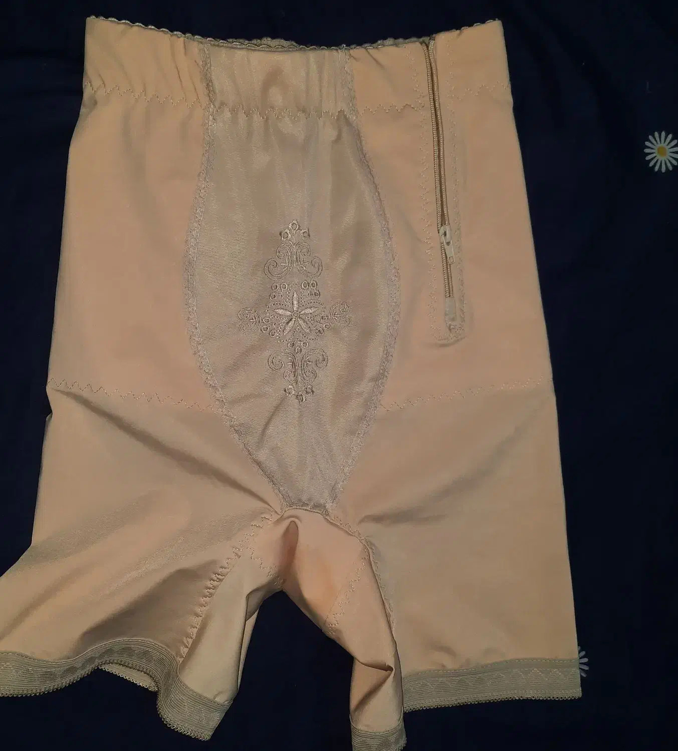 گن لاغری کننده شکم و ران|لباس|شیراز, لشکری|دیوار