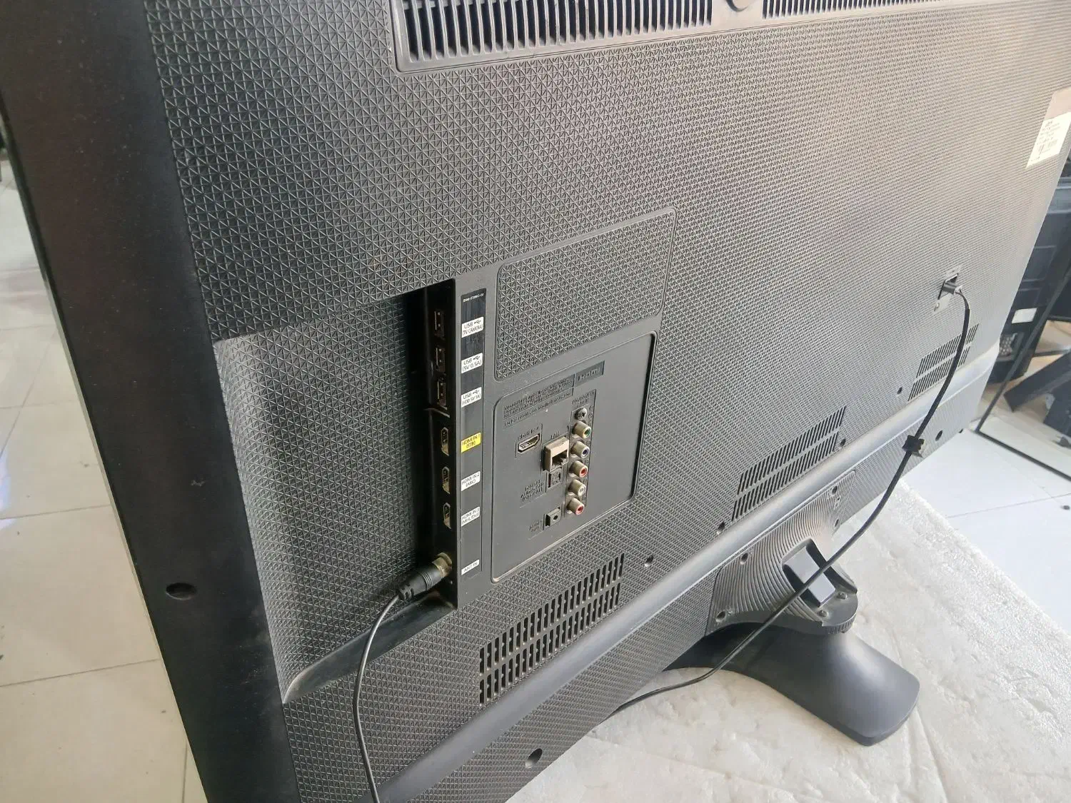 تلوزیون سامسونگ ال ای دی ۴۹ اینچ اسمارت سالم|تلویزیون و پروژکتور|قم, حاج زینل|دیوار