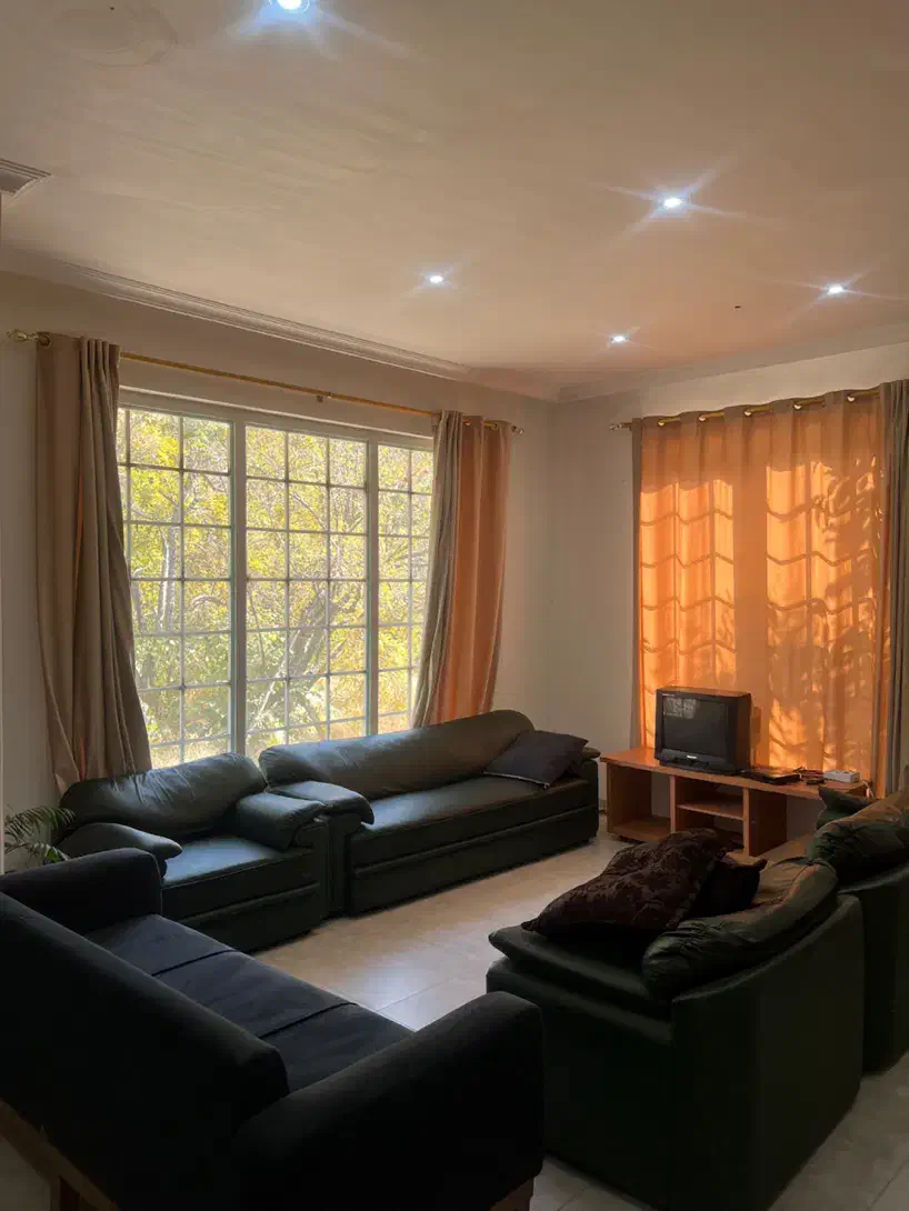 اجاره باغ / دوکوهک / سیستم گرمایش از کف|اجارهٔ کوتاه‌مدت ویلا و باغ|شیراز, معالی‌آباد|دیوار