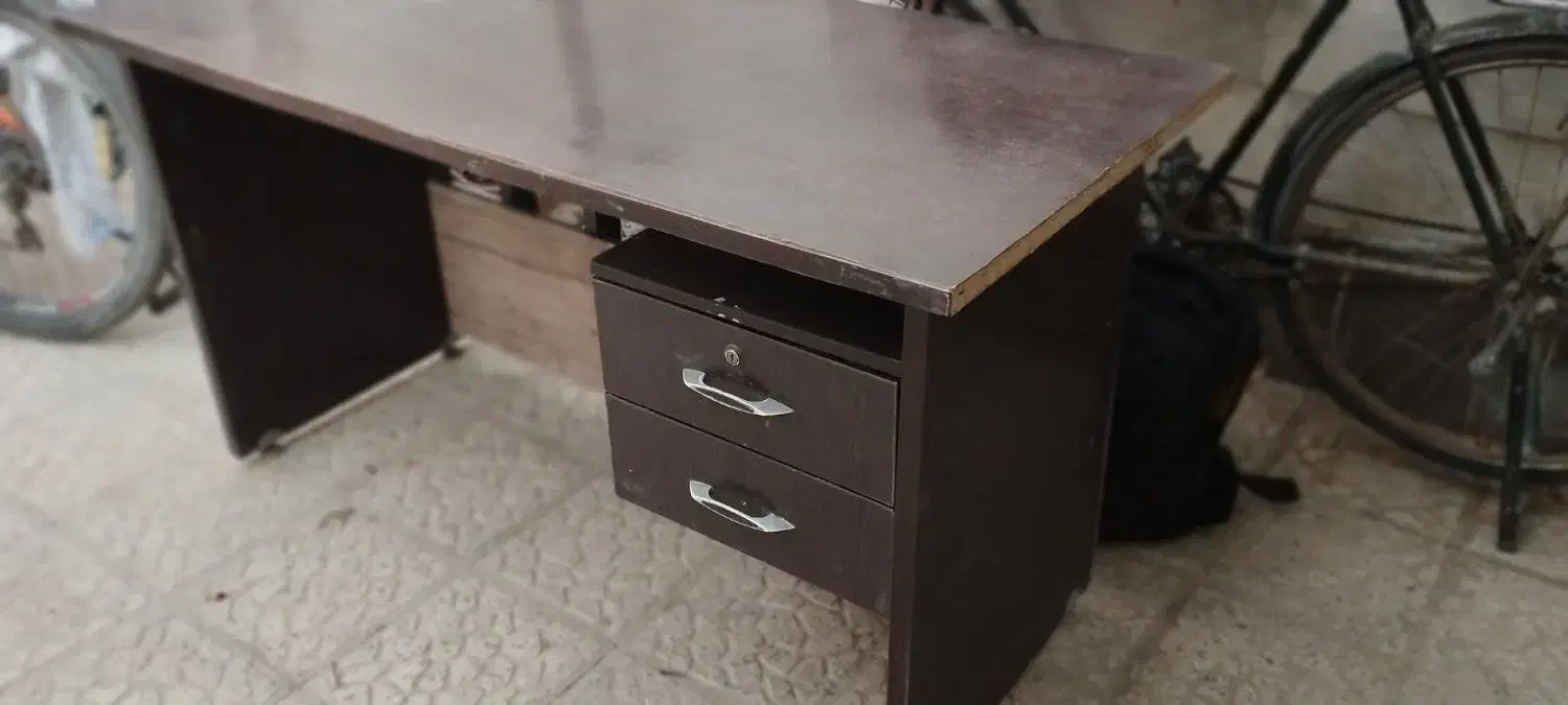 میز دفتر و کار|دفتر کار|برخوار, |دیوار